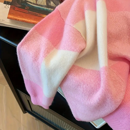 Värmande stickad Sweater | Tillsammans mot bröstcancer