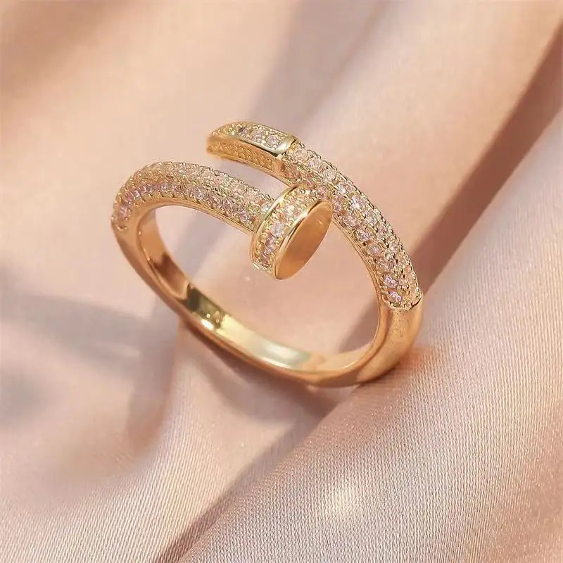 Nagelformad Ring | Tillsammans mot Bröstcancer
